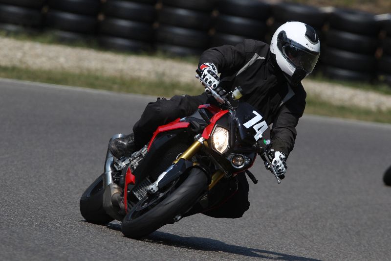 /Archiv-2018/44 06.08.2018 Dunlop Moto Ride and Test Day  ADR/Strassenfahrer-Sportfahrer grün/74